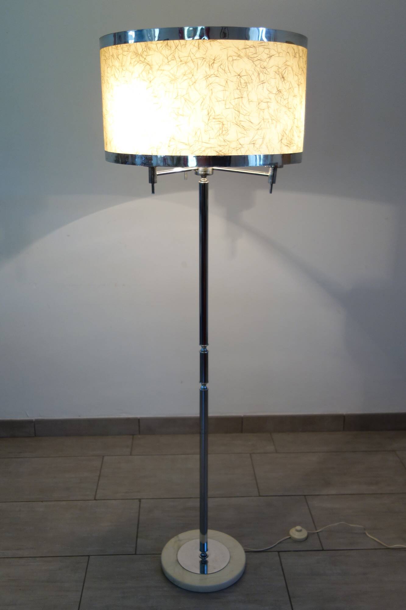 Space age floor lamp with 3 lights from the 70s by DLG Scolari.
