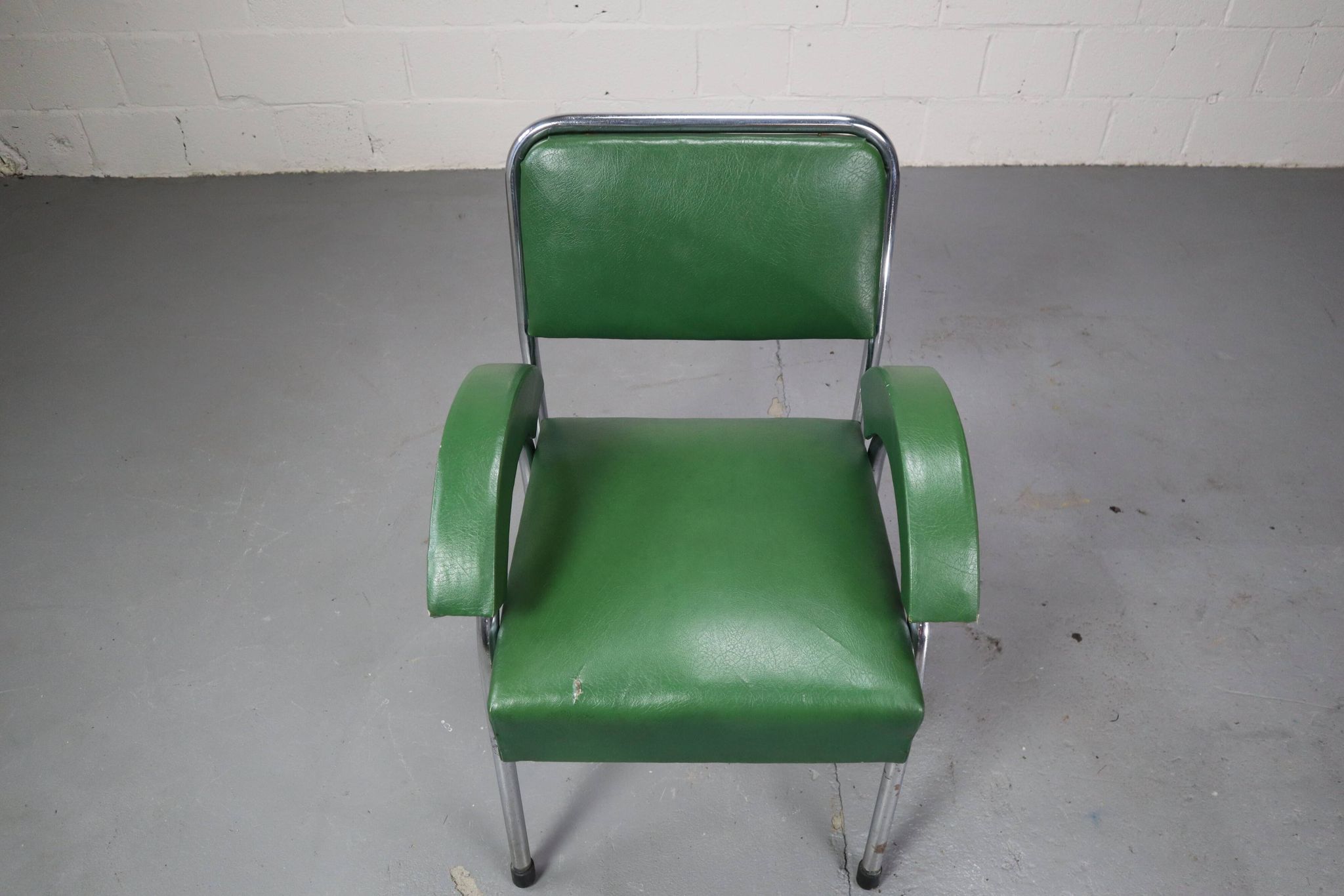 Bauhaus tubular cantilever chair, 1930's