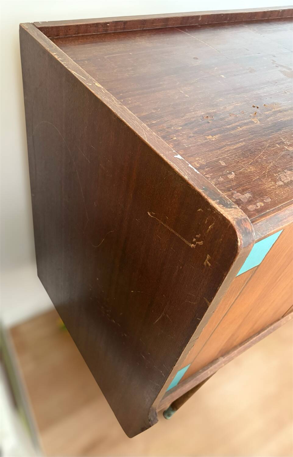 Buffet vintage années 60 – pièce rare