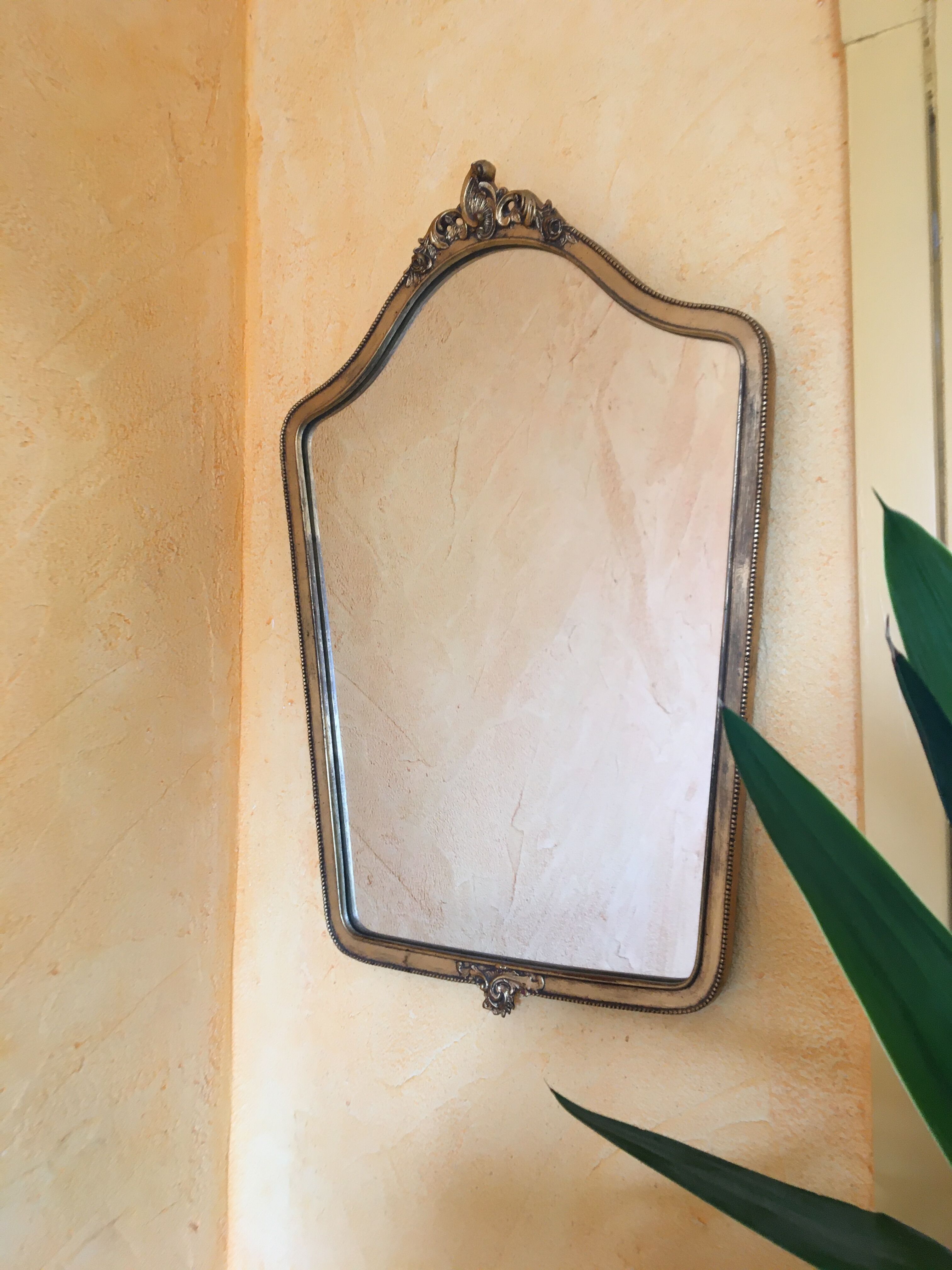 Golden baroque mirror h 68/45l