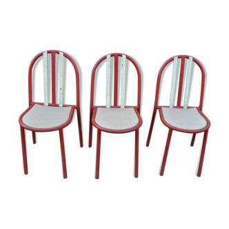 Lot of two-tone metal chairs