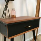 Singer desk