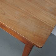 Table à manger rustique française vintage en cerisier du XXe siècle