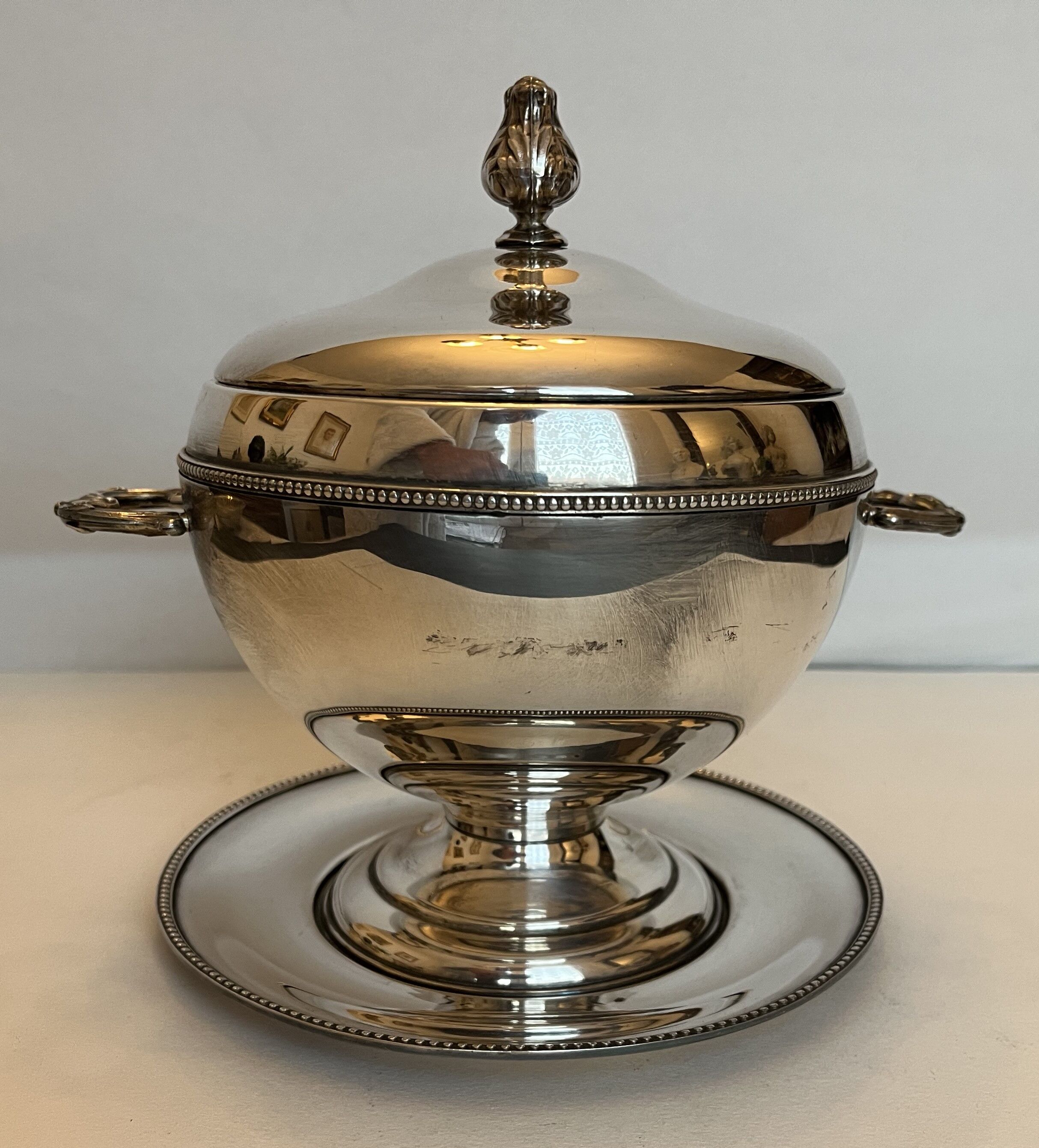 Silver metal ice bucket