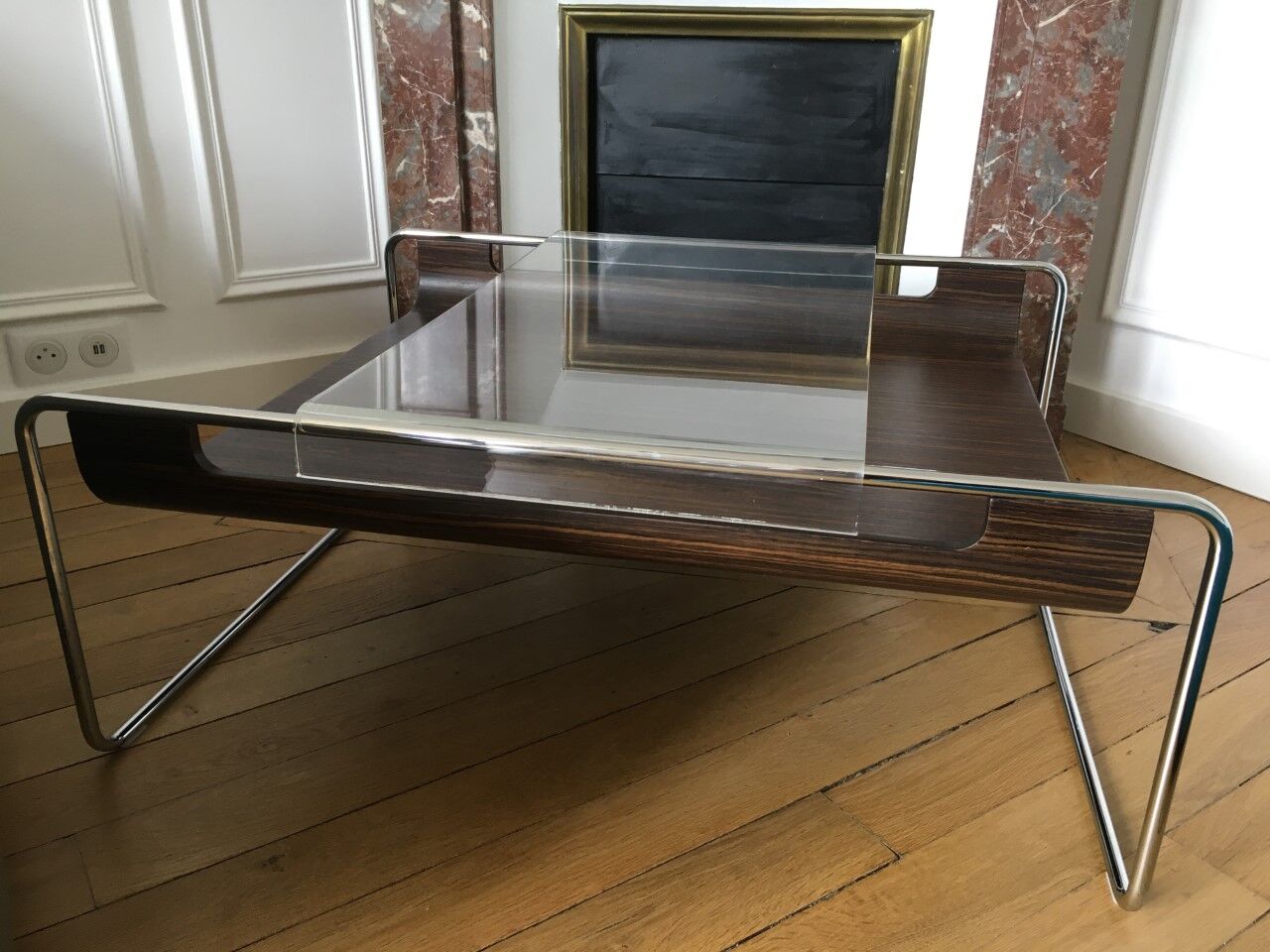 Walnut-effect coffee table Roche-Bobois