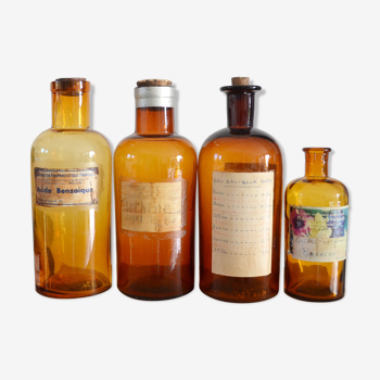 Set of 4 pharmacy/apothecary bottles