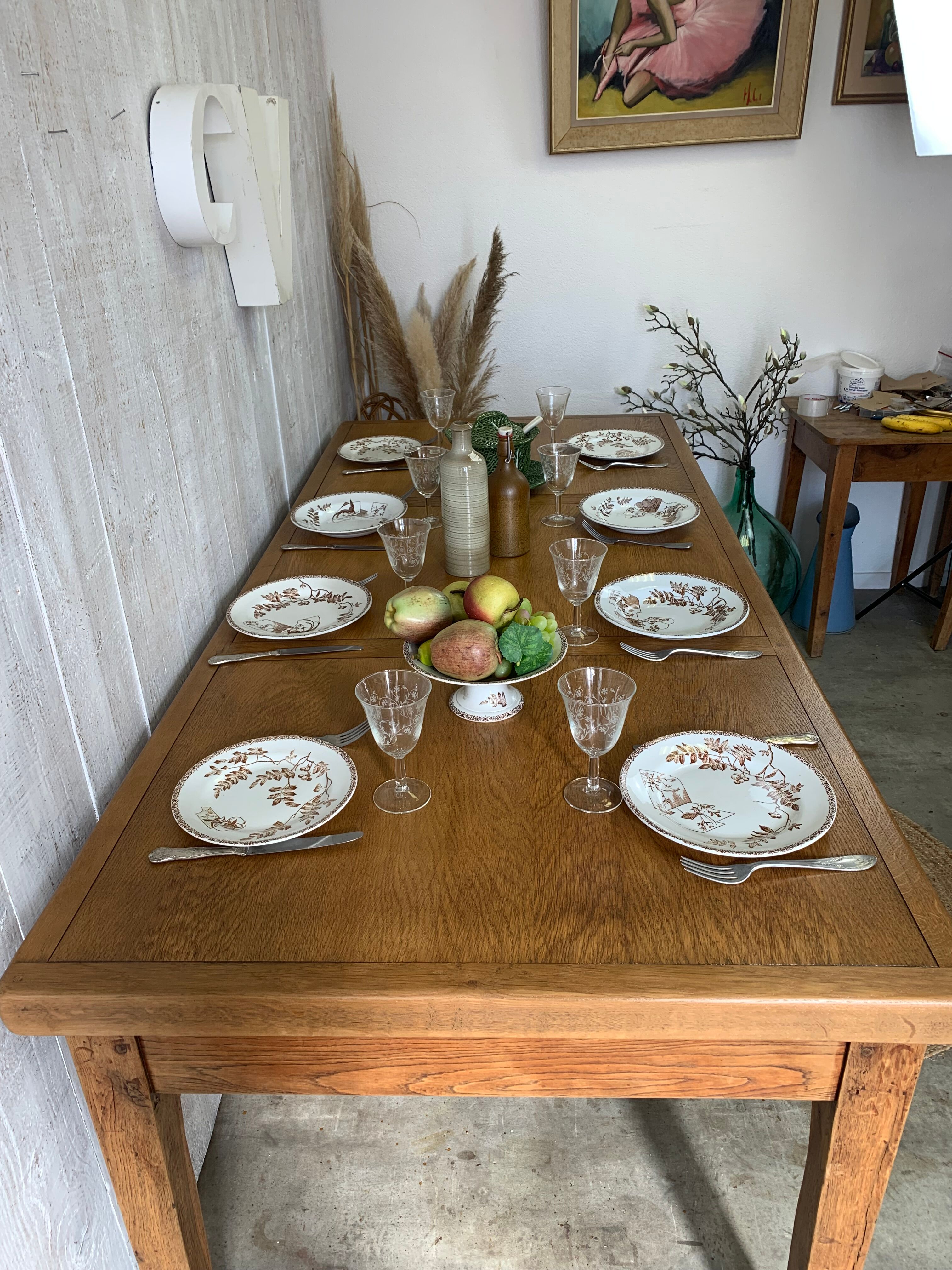 Farm table