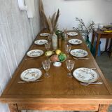 Farm table