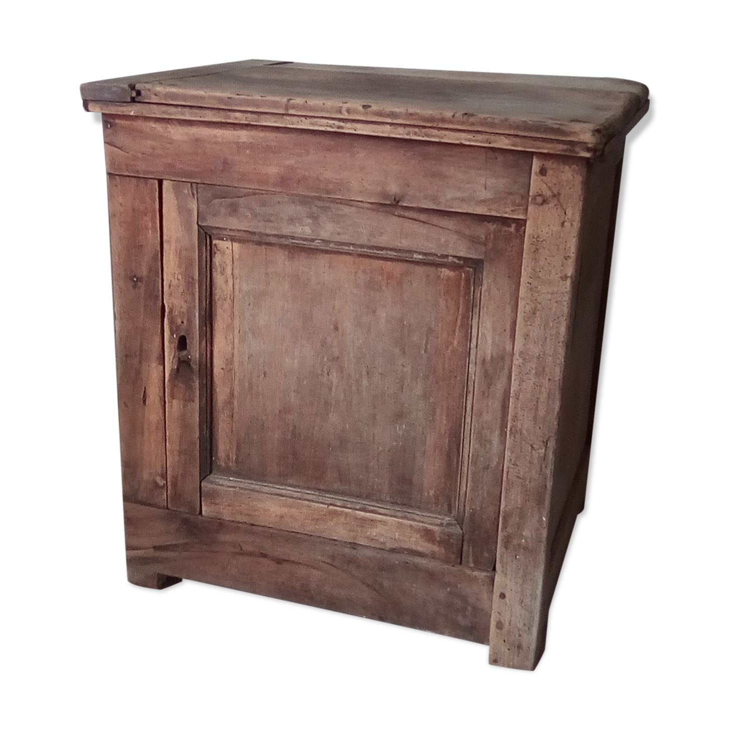 Old farmhouse jam maker