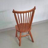 Set of 6 De Ster Geldermalsen spindle back dining chairs in solid oak, 1960