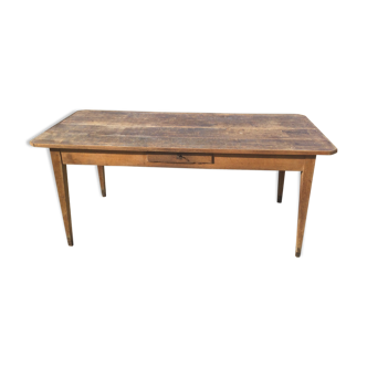 Farm table