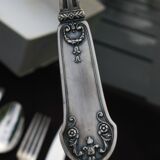 Housewife in silver metal 37 pieces