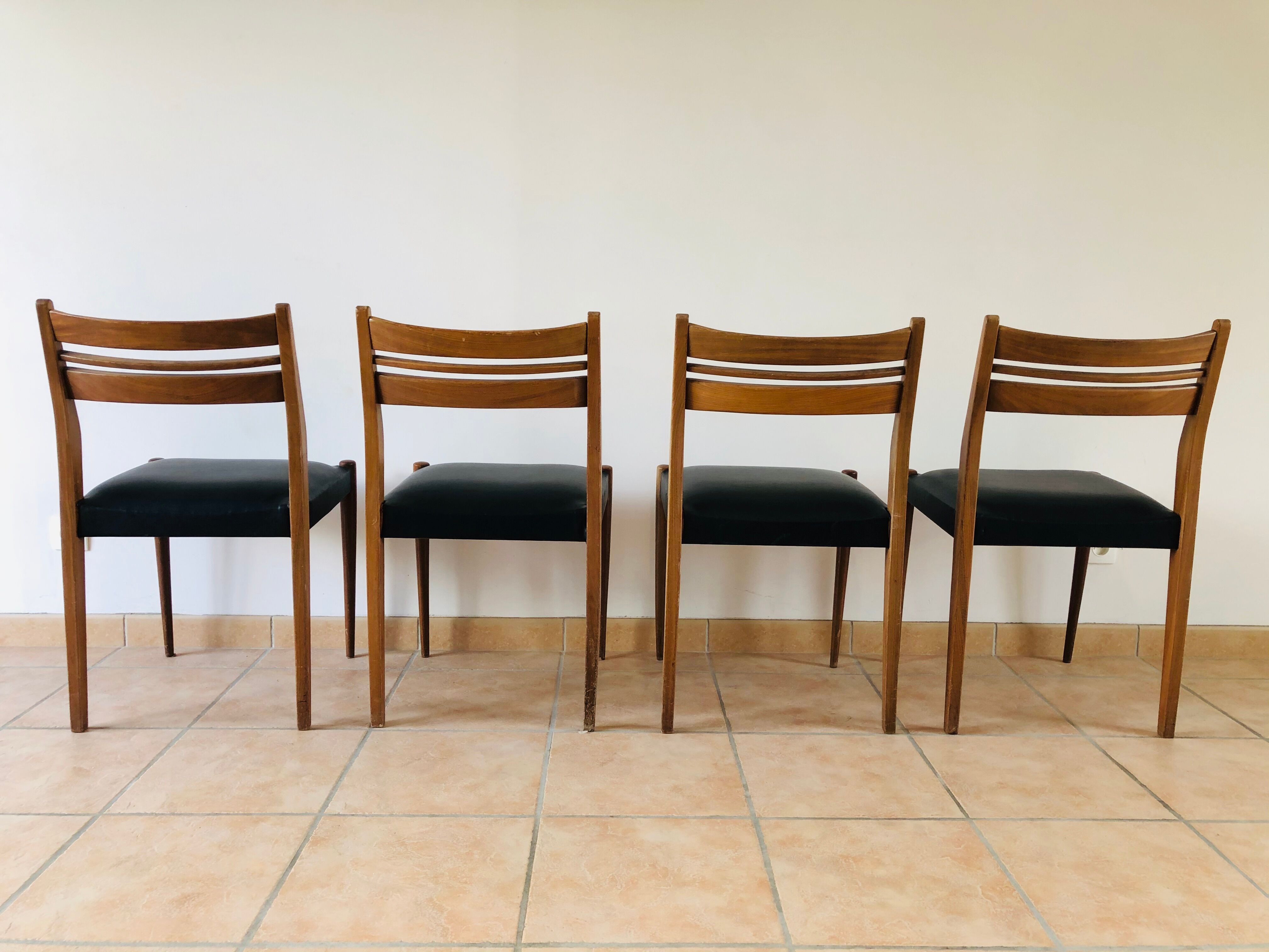 Set de 4 chaises scandinave en teck 1960