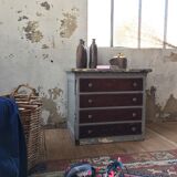 Furniture drawers loom