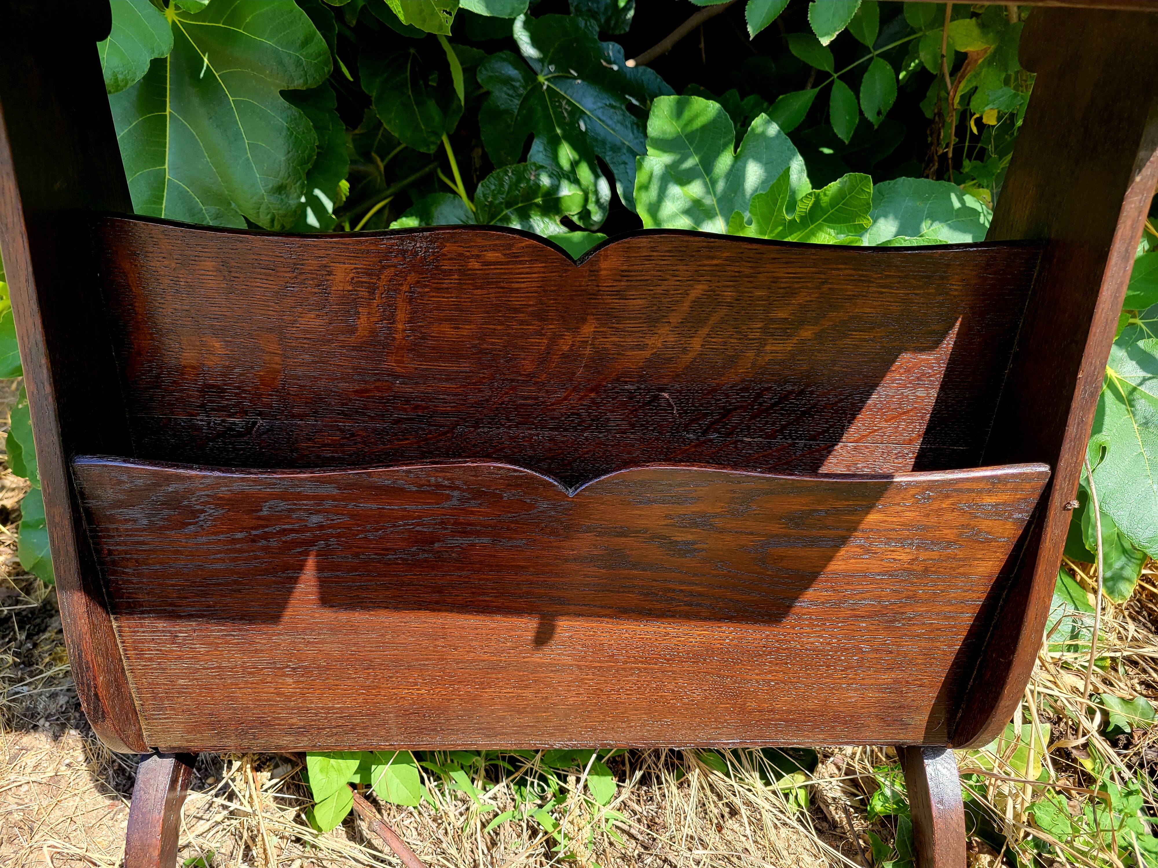 Wooden magazine rack