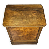 Central oratory from the Restoration period in walnut and burl around 1820