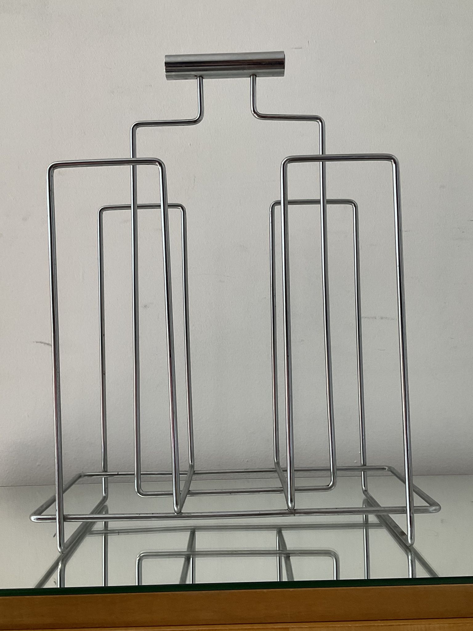 Door reviews of the 50s and 60s in stainless steel