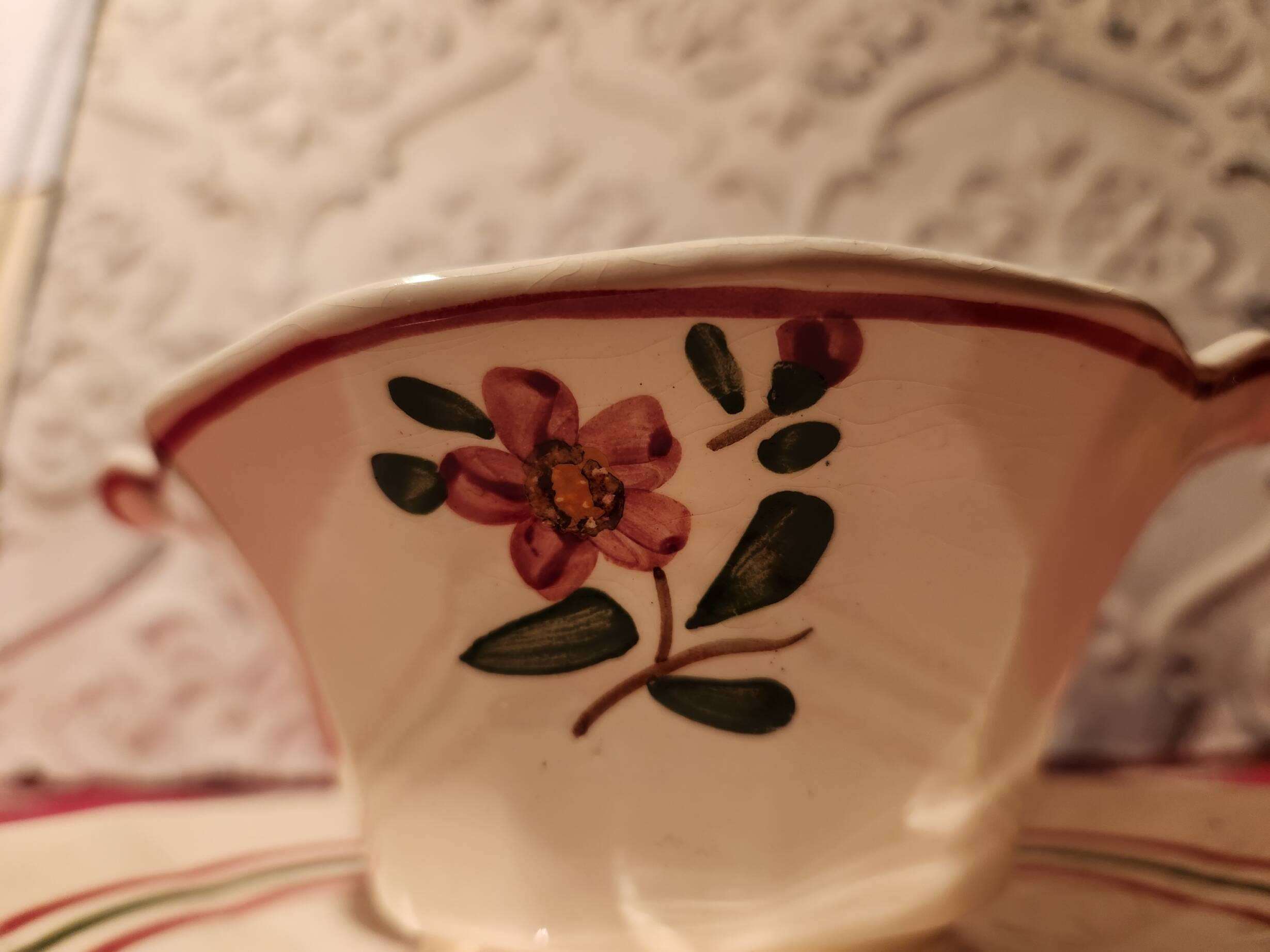 Armelle sauce boat Sarreguemines hand-painted