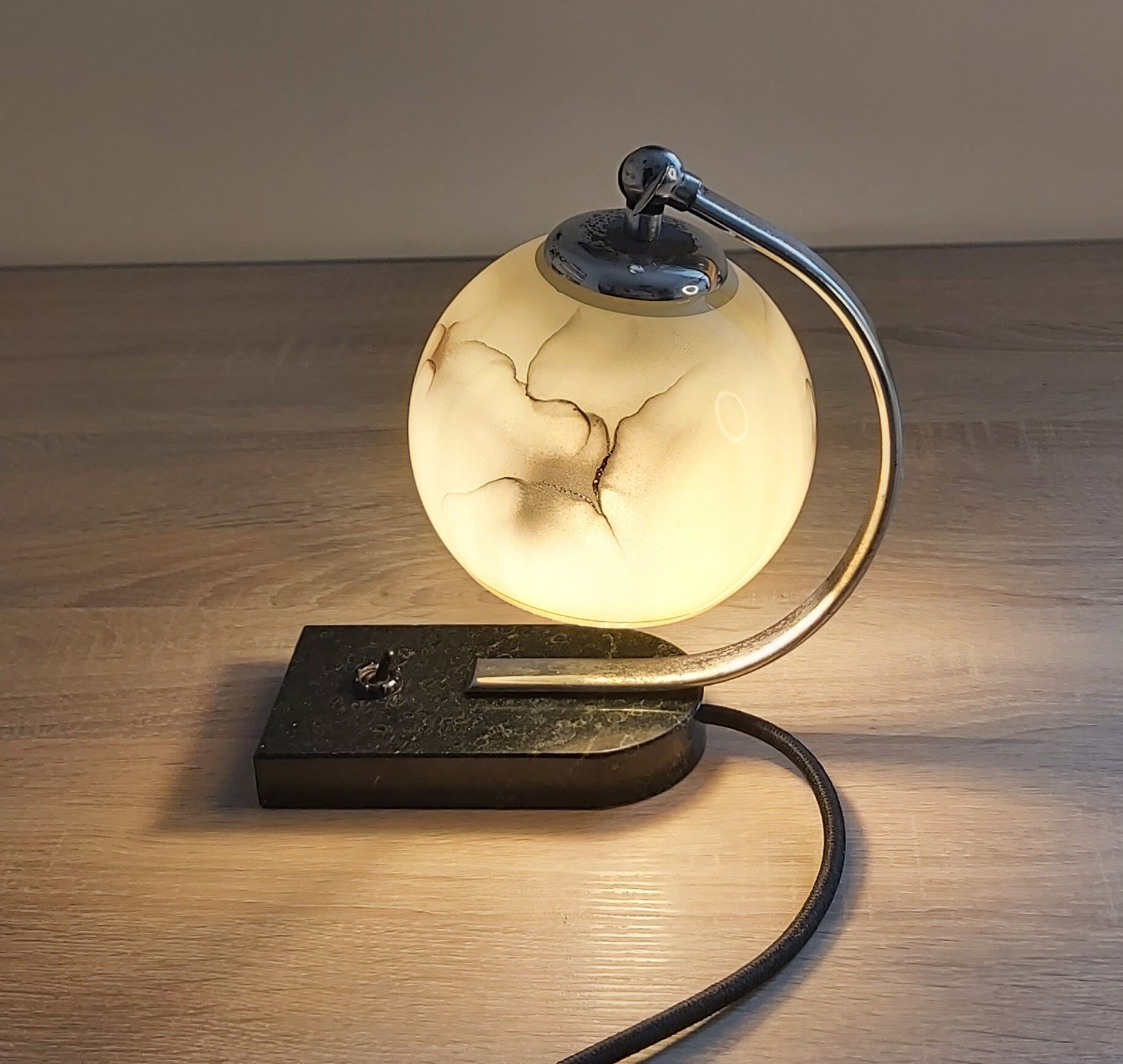 Art deco bedside lamp