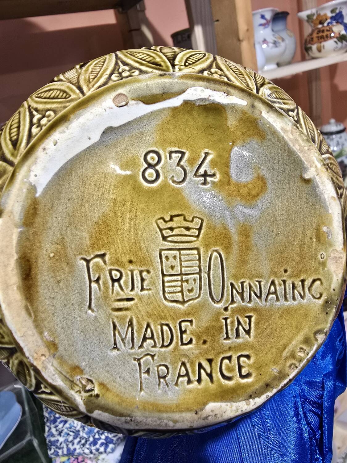 Pichet barbotine Onnaing (faïencerie de Onnaing) - model no. 834