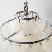 Lustre en nacre édition 1960 vintage (8 lustres disponibles!)