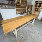 Farm table