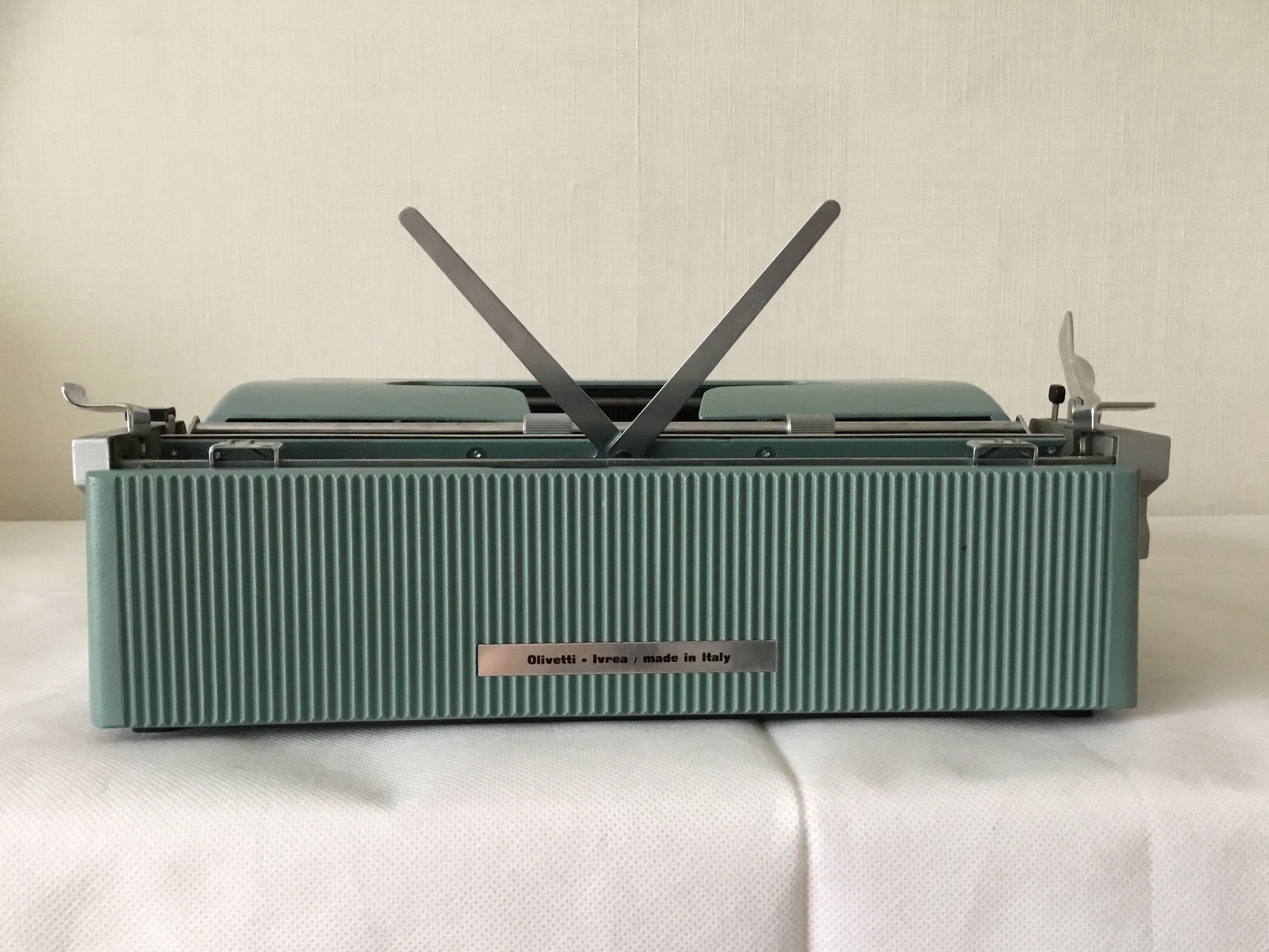 Typewriter olivette lettera 32