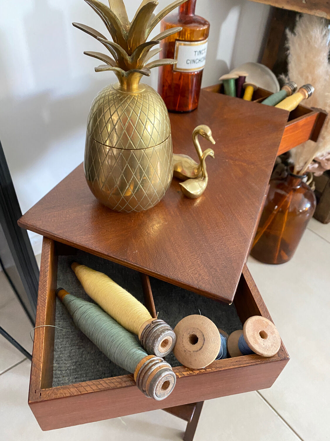 Vintage compass feet worker