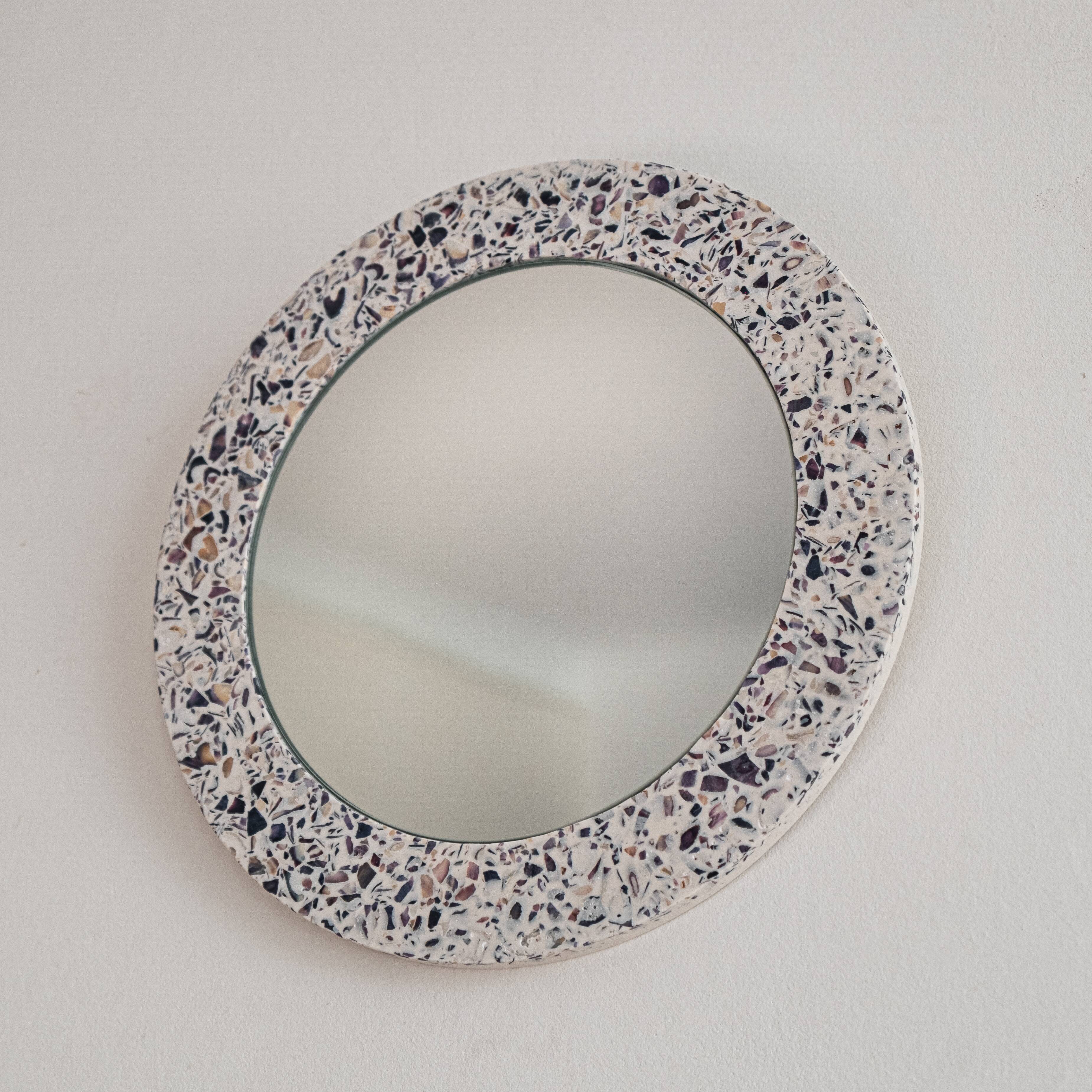 Miroir rond 30cm en coquillages recyclés