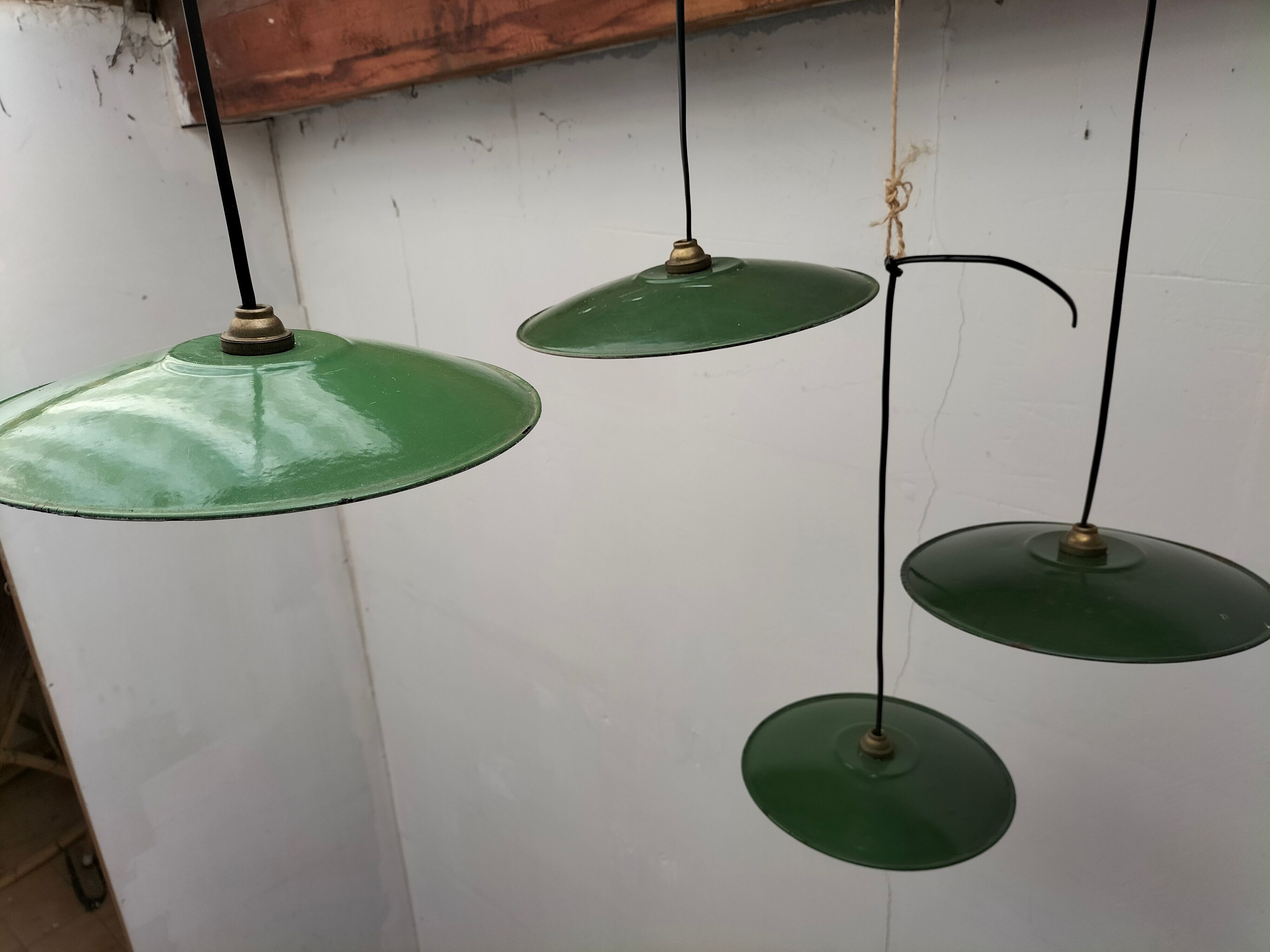 Set of 4 old pendant lamps