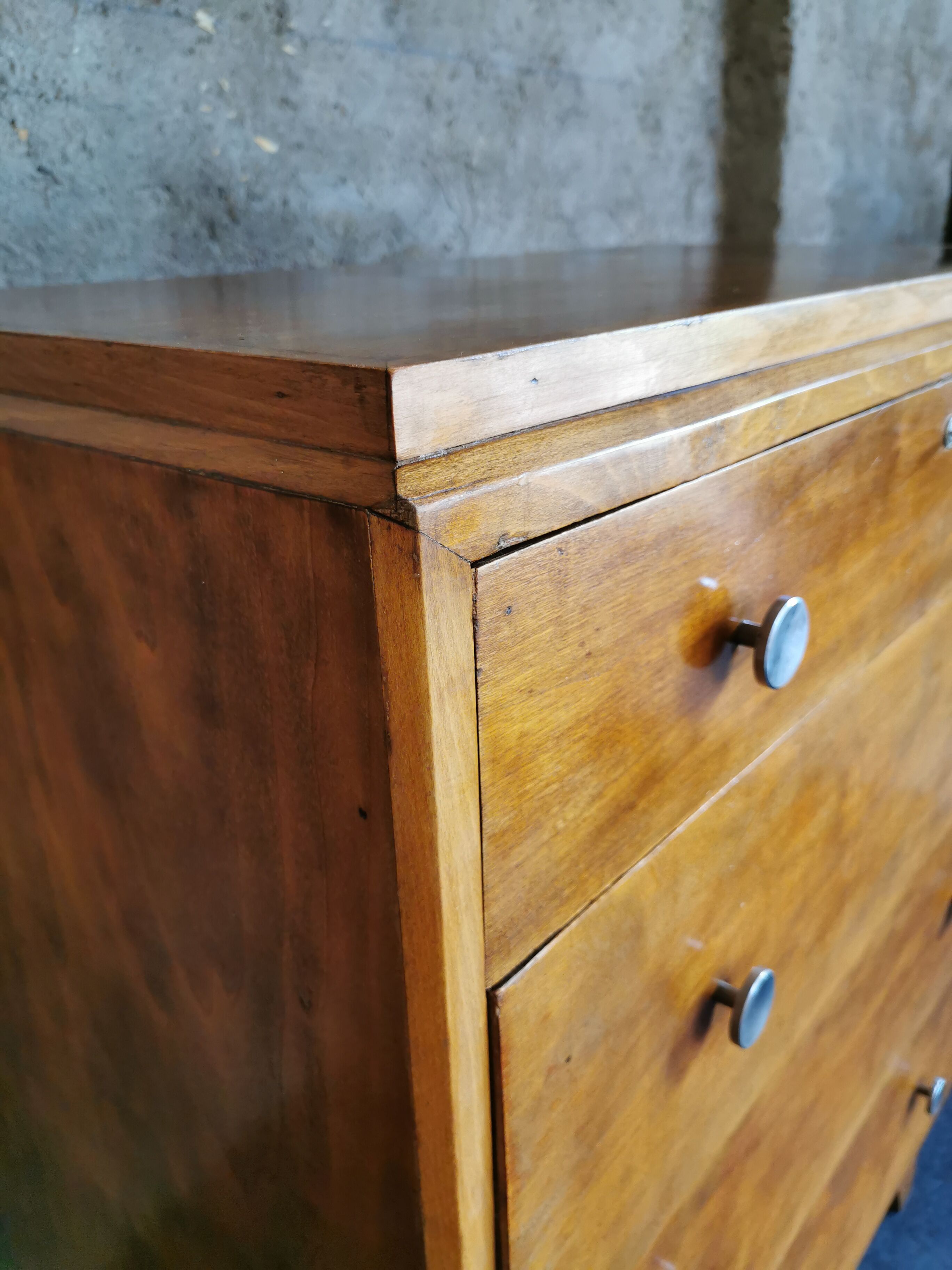 Commode haute