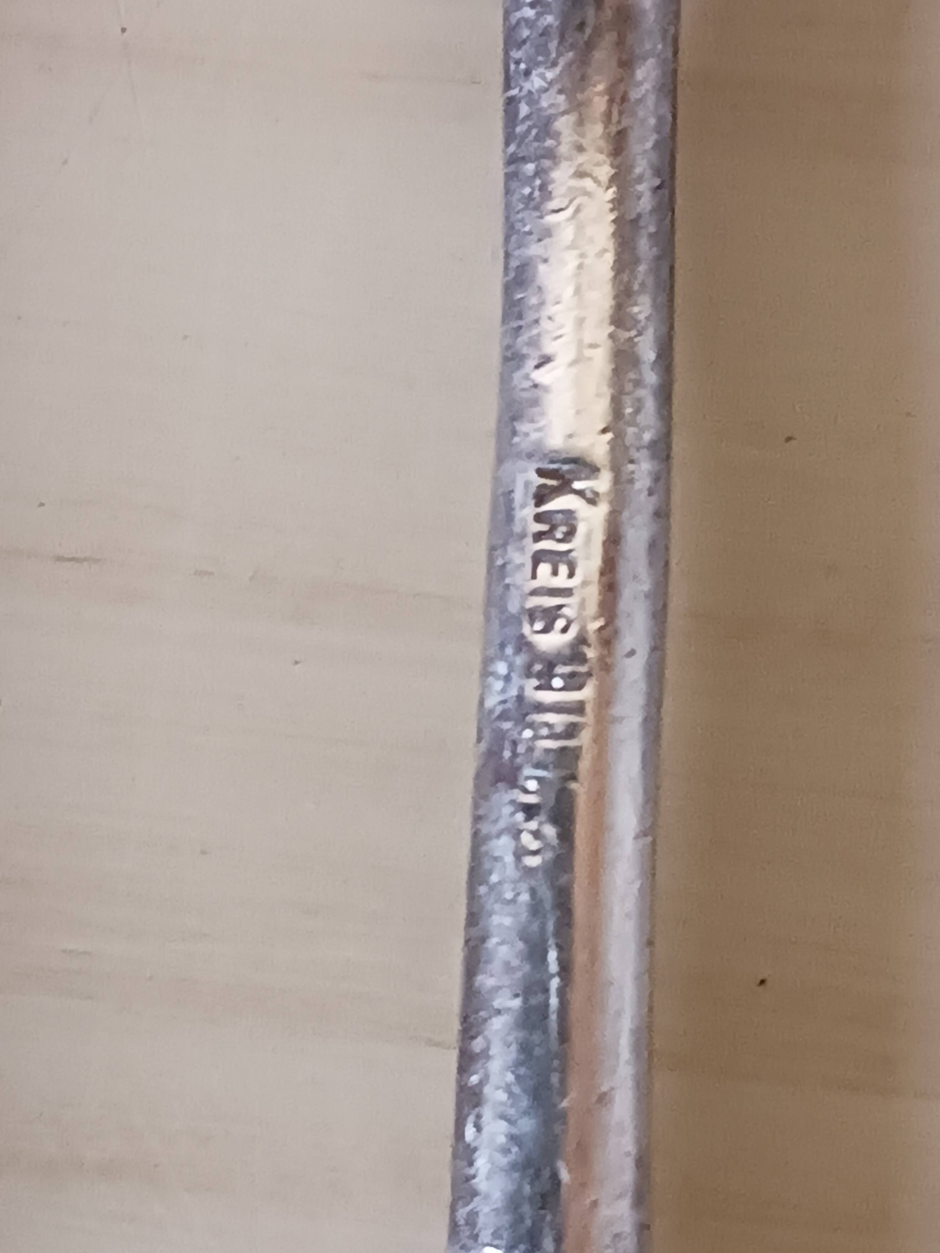 Petites cuillères en métal argenté .