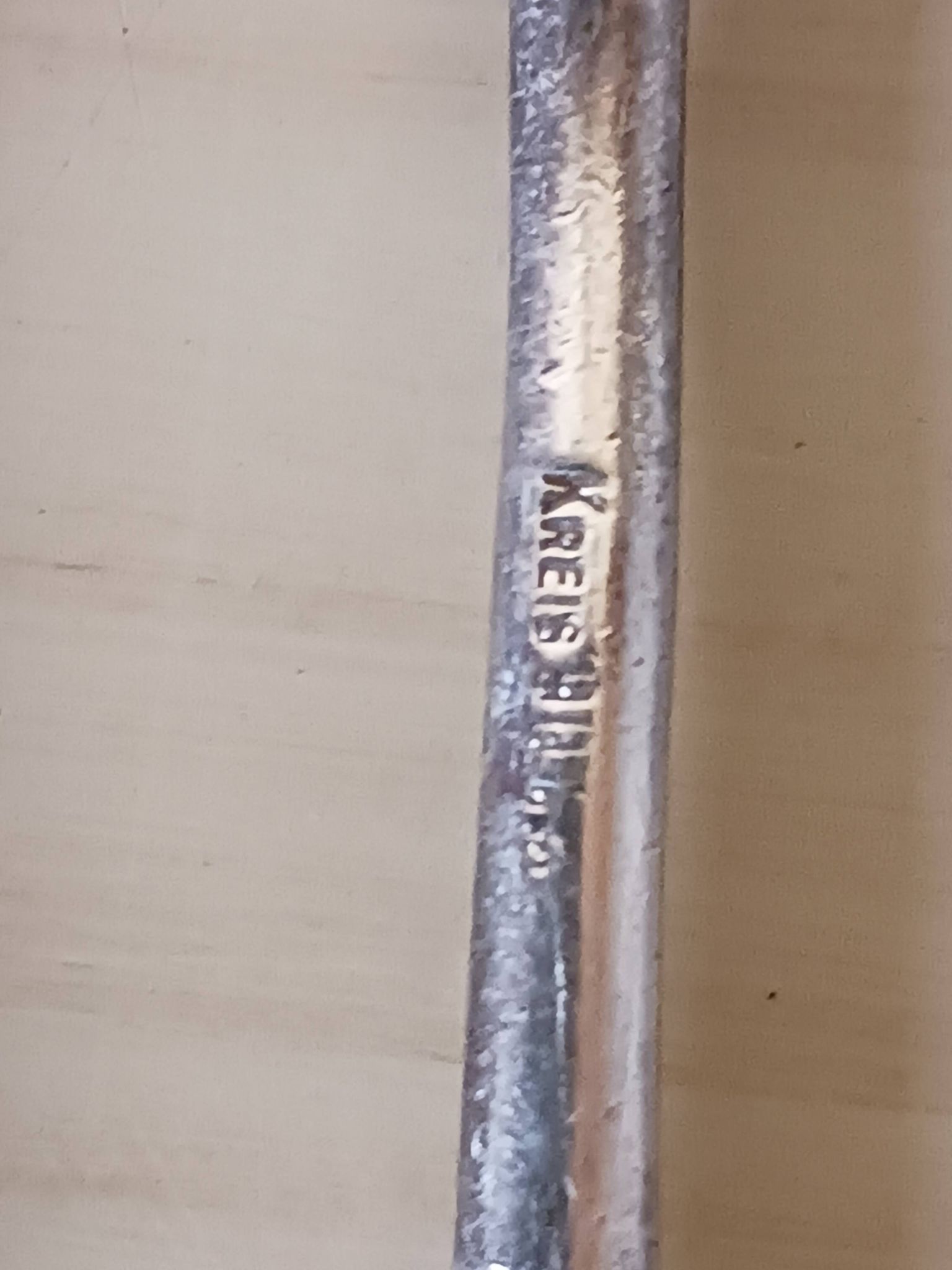 Petites cuillères en métal argenté .