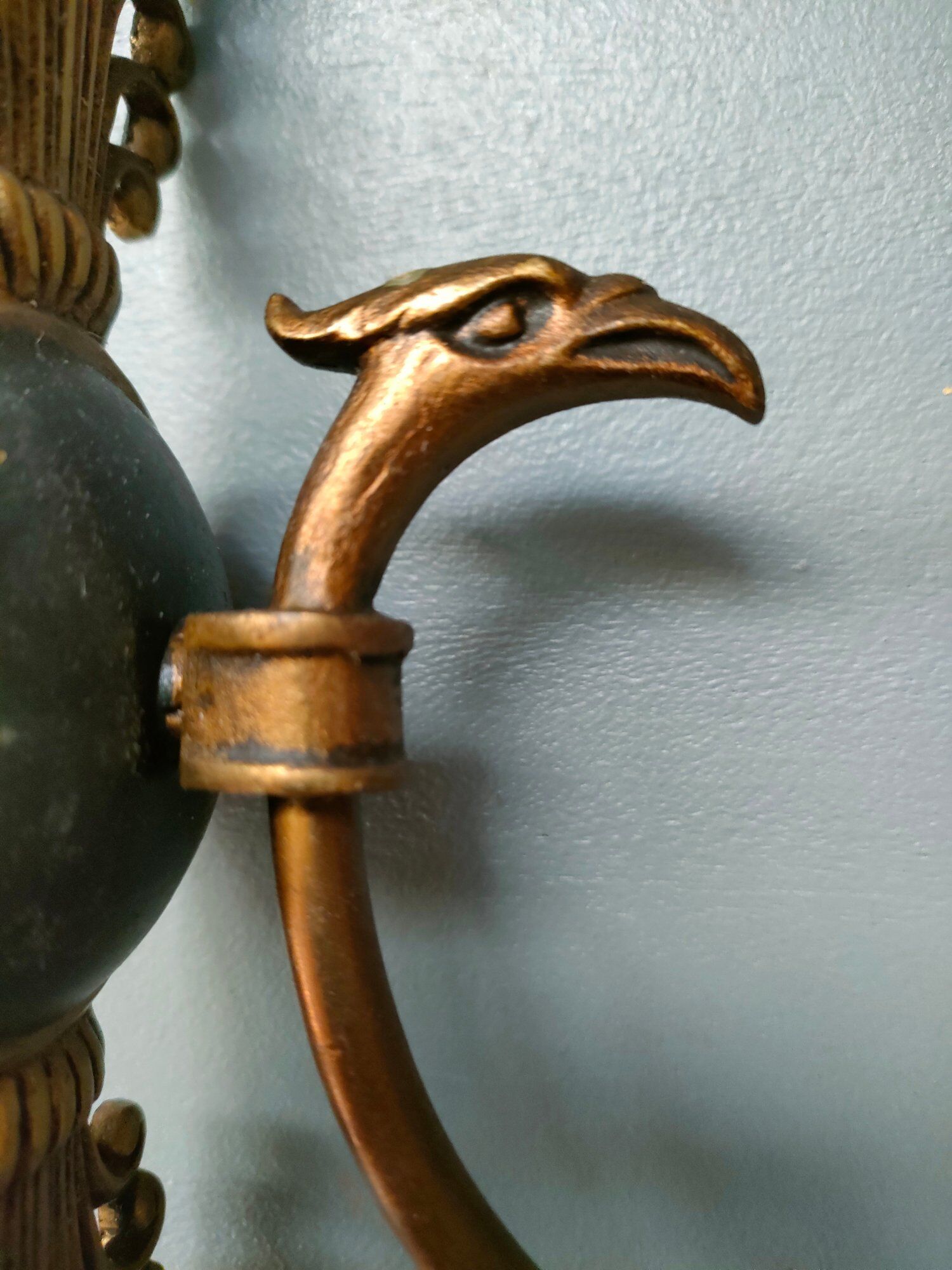 Pair of Empire eagle's head sconces in Palmettes 1900/1920