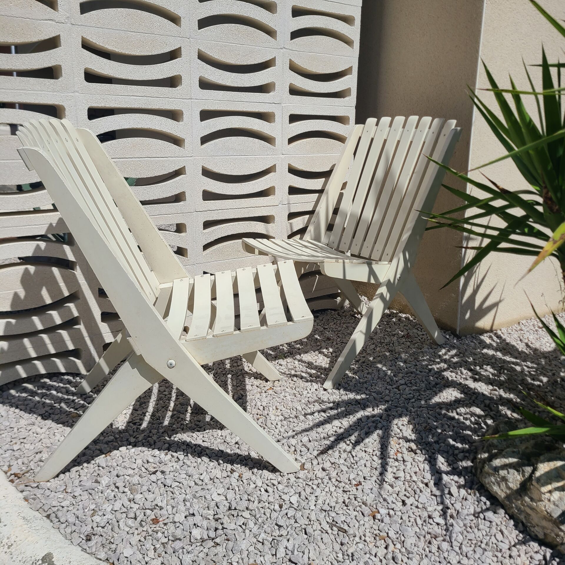 Vintage 1970s folding garden chair
