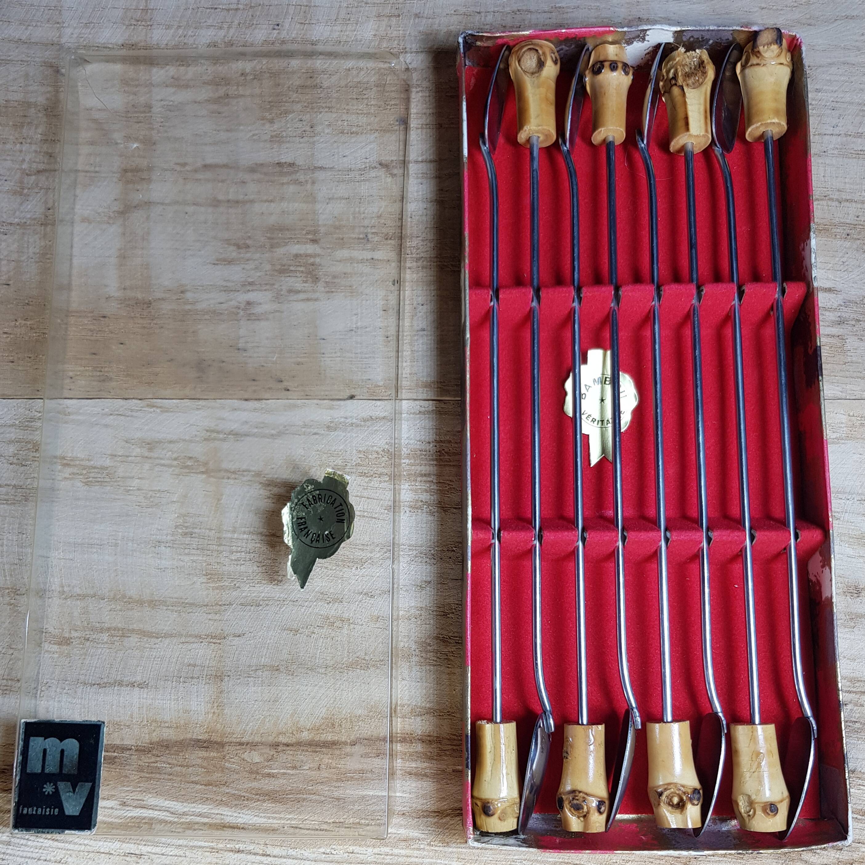 Mazagran or cocktail spoons