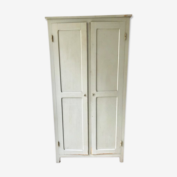 Armoire parisienne