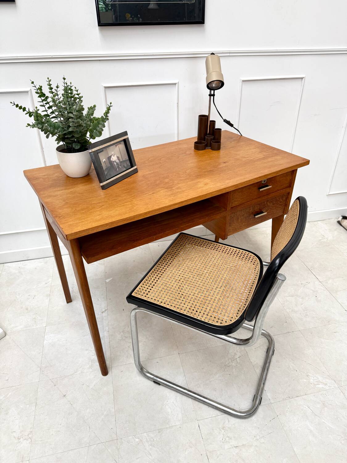 Desk with compass legs