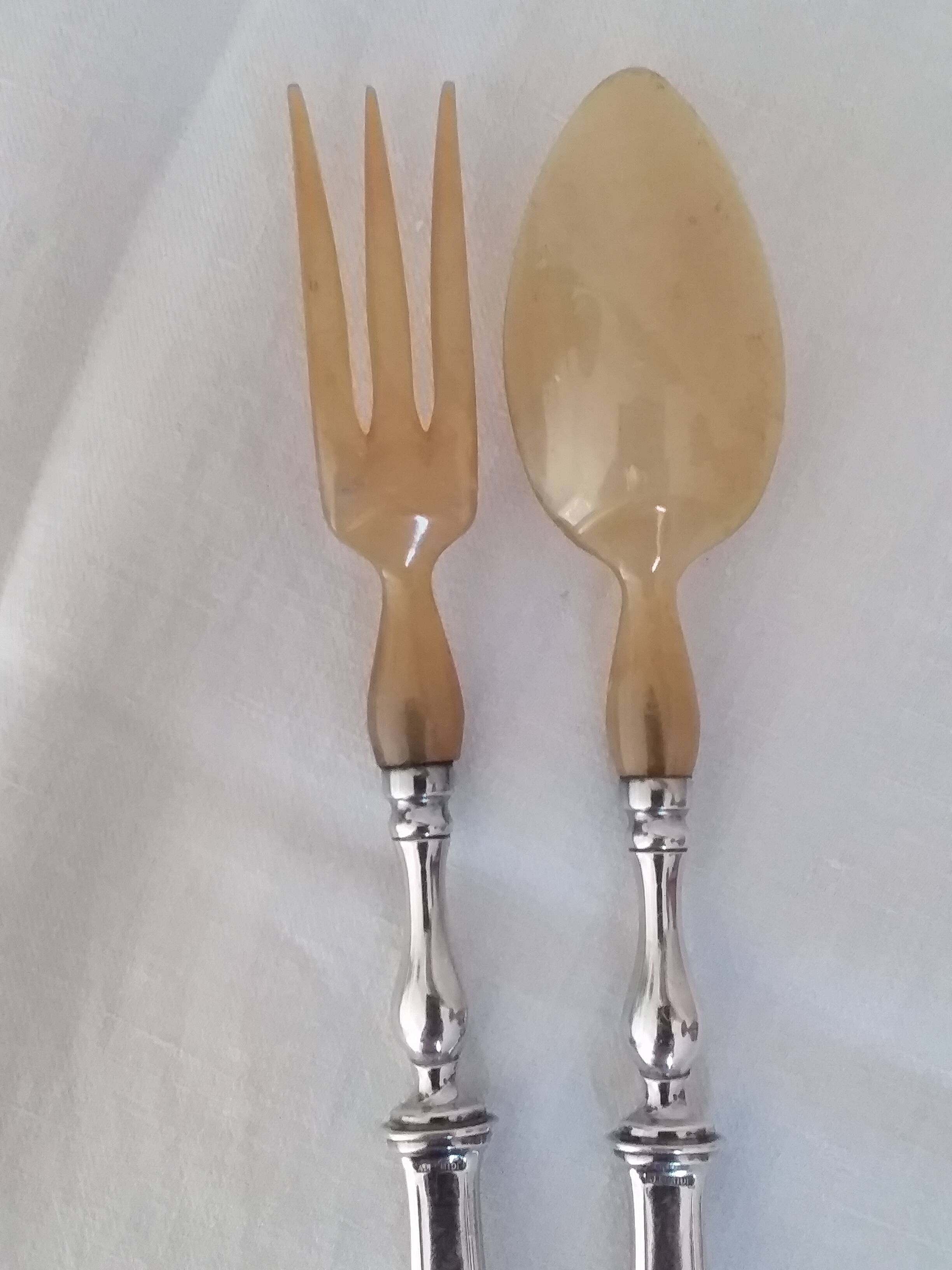 Salad cutlery, Alfénide Christofle, Tosca model, horn and silver metal.