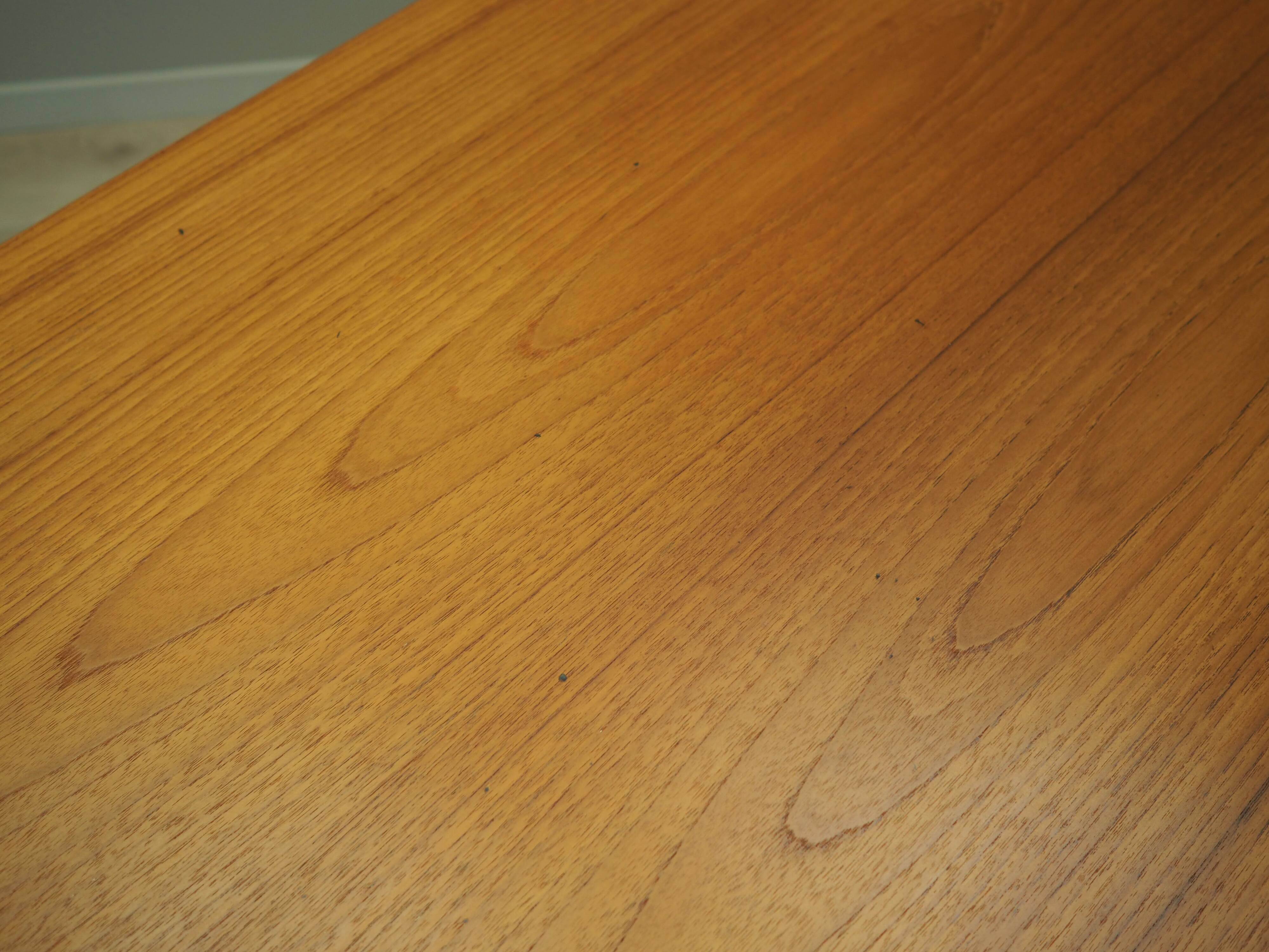 Teak desk, Danish design, 1960s, designer: Vald Mortensen, production: Odense