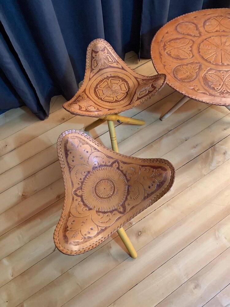 Safari stools & table set, 1970s, set of 5
