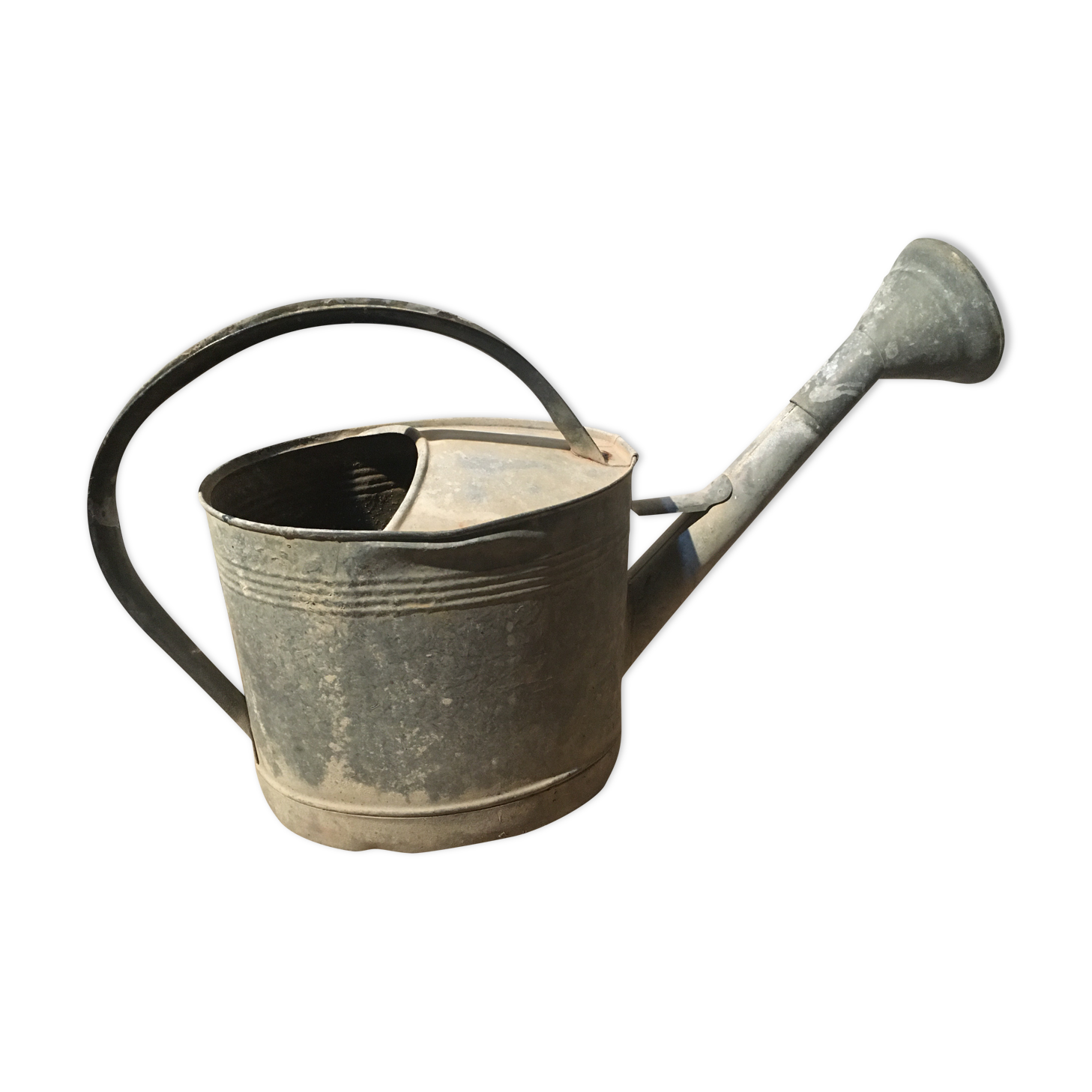 Zinc and copper apple watering can