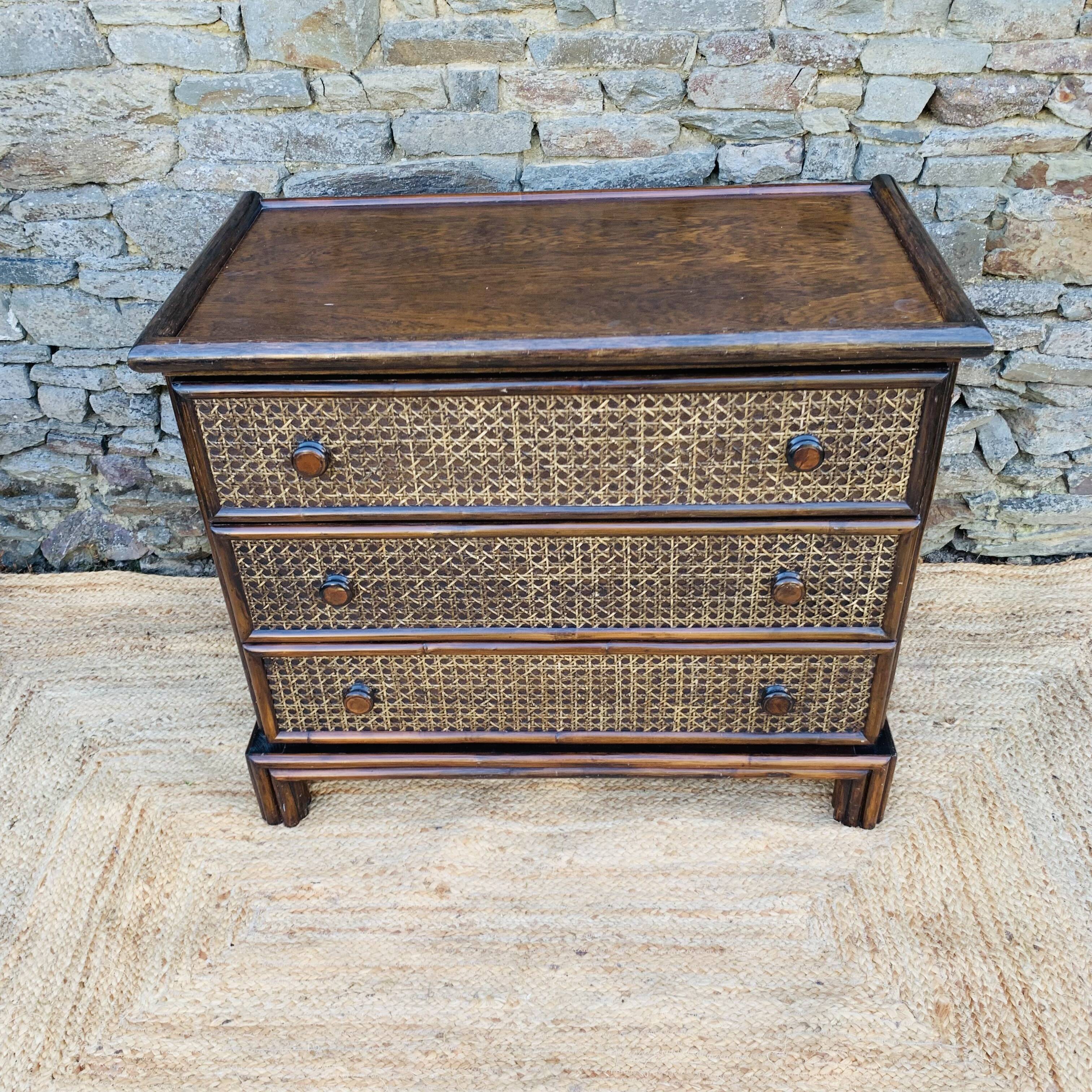 Vintage chest of drawers