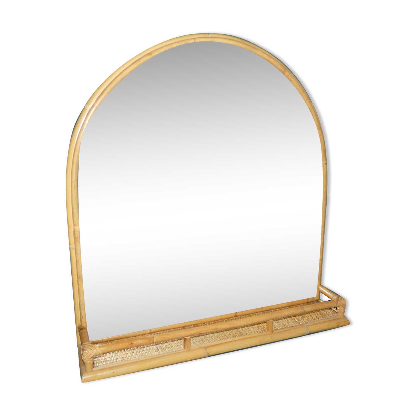 Rattan mirror and cannage tablet