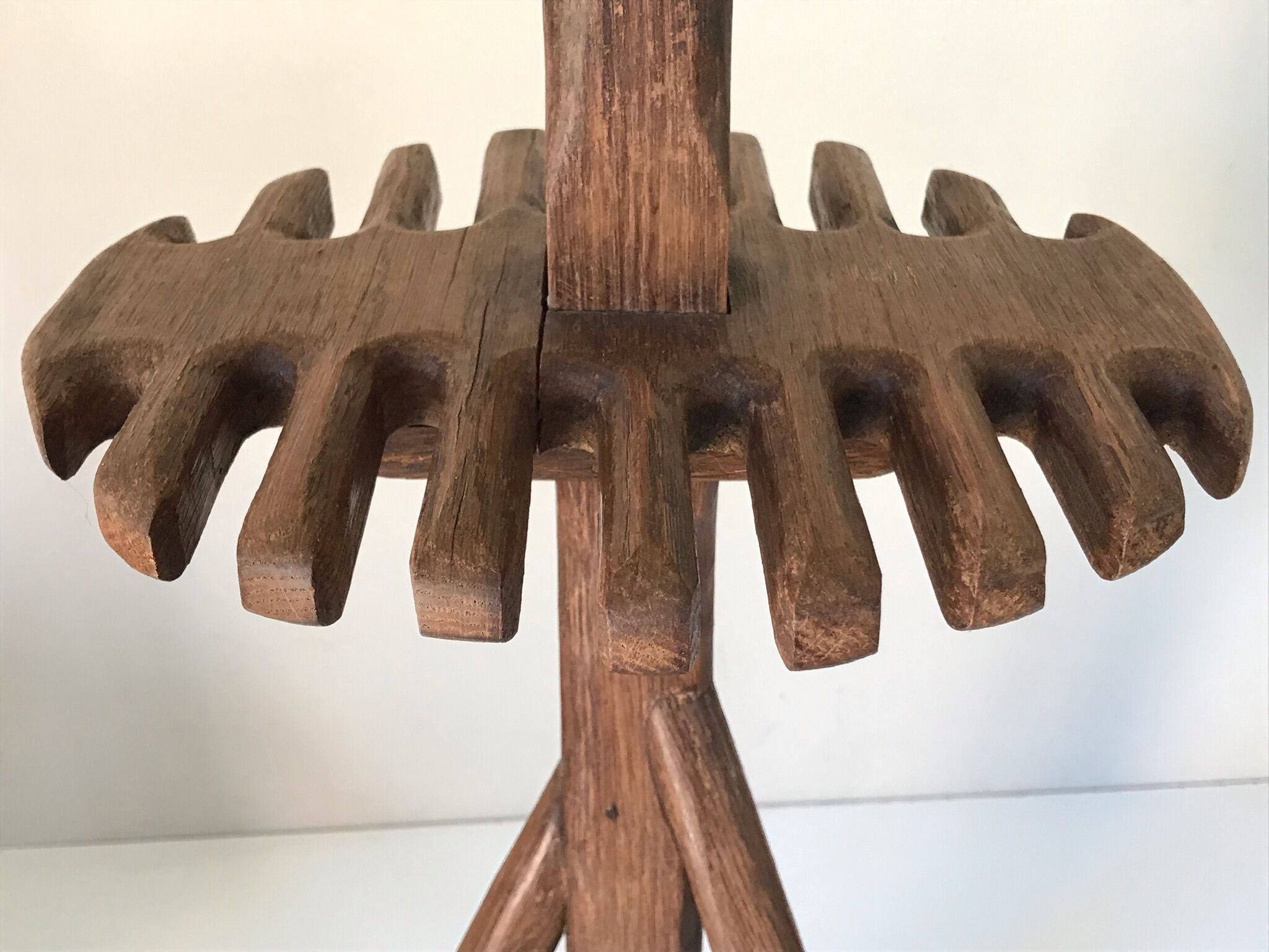 Ashtray on brutalist feet 60s