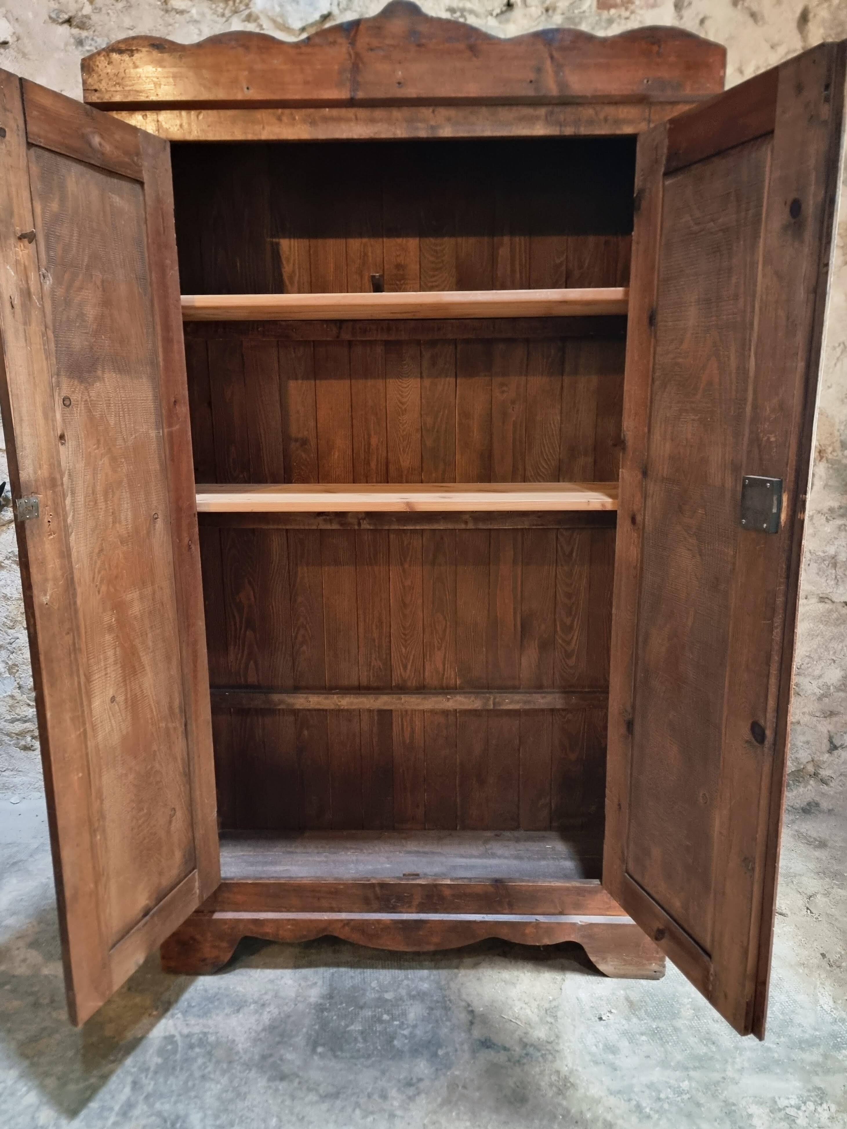 Antique French pine bonnetière – rustic country wardrobe – circa 1900–1920