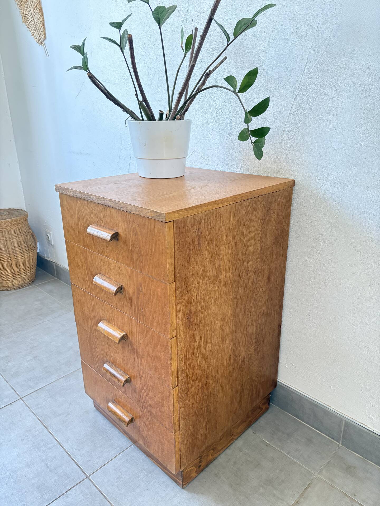 Vintage chest of drawers
