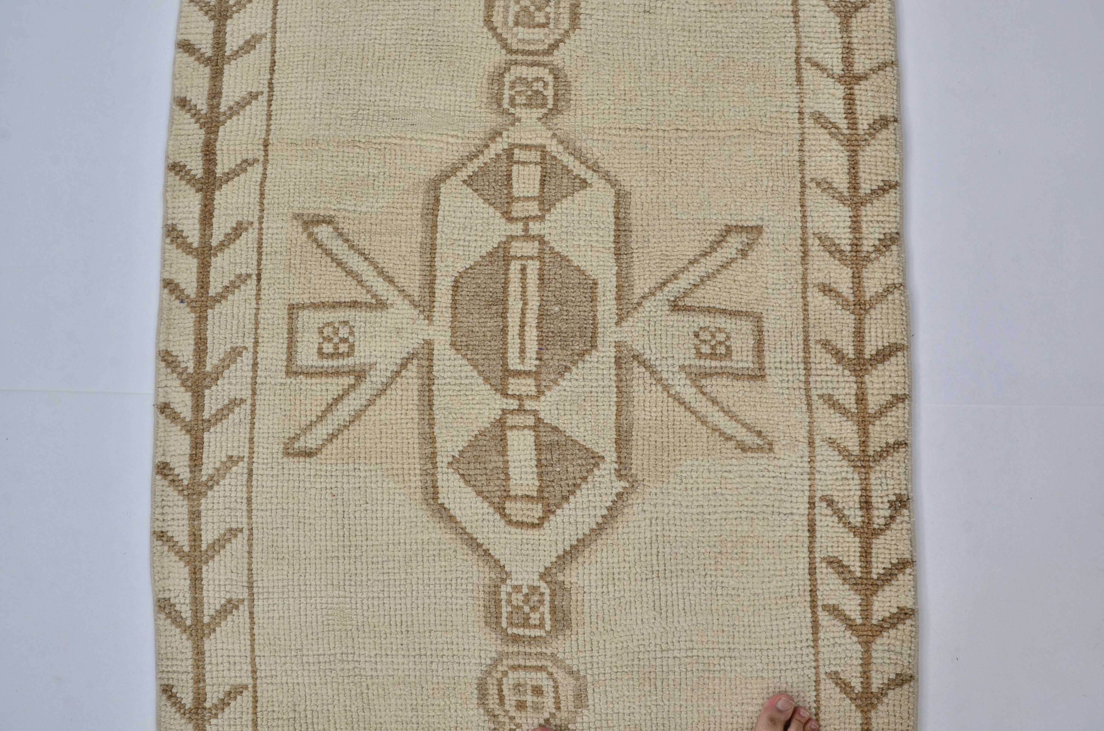 Decorative White Handmade Oushak Runner sku 2079