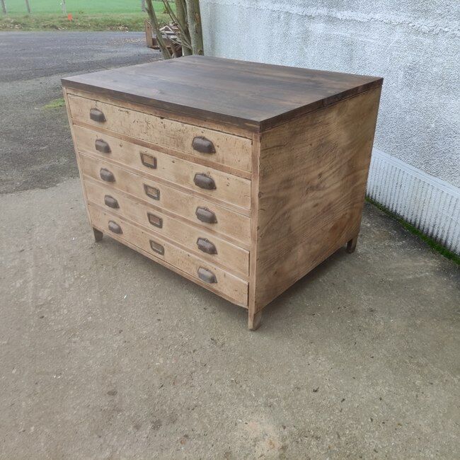 Meuble pour dessins ou plans