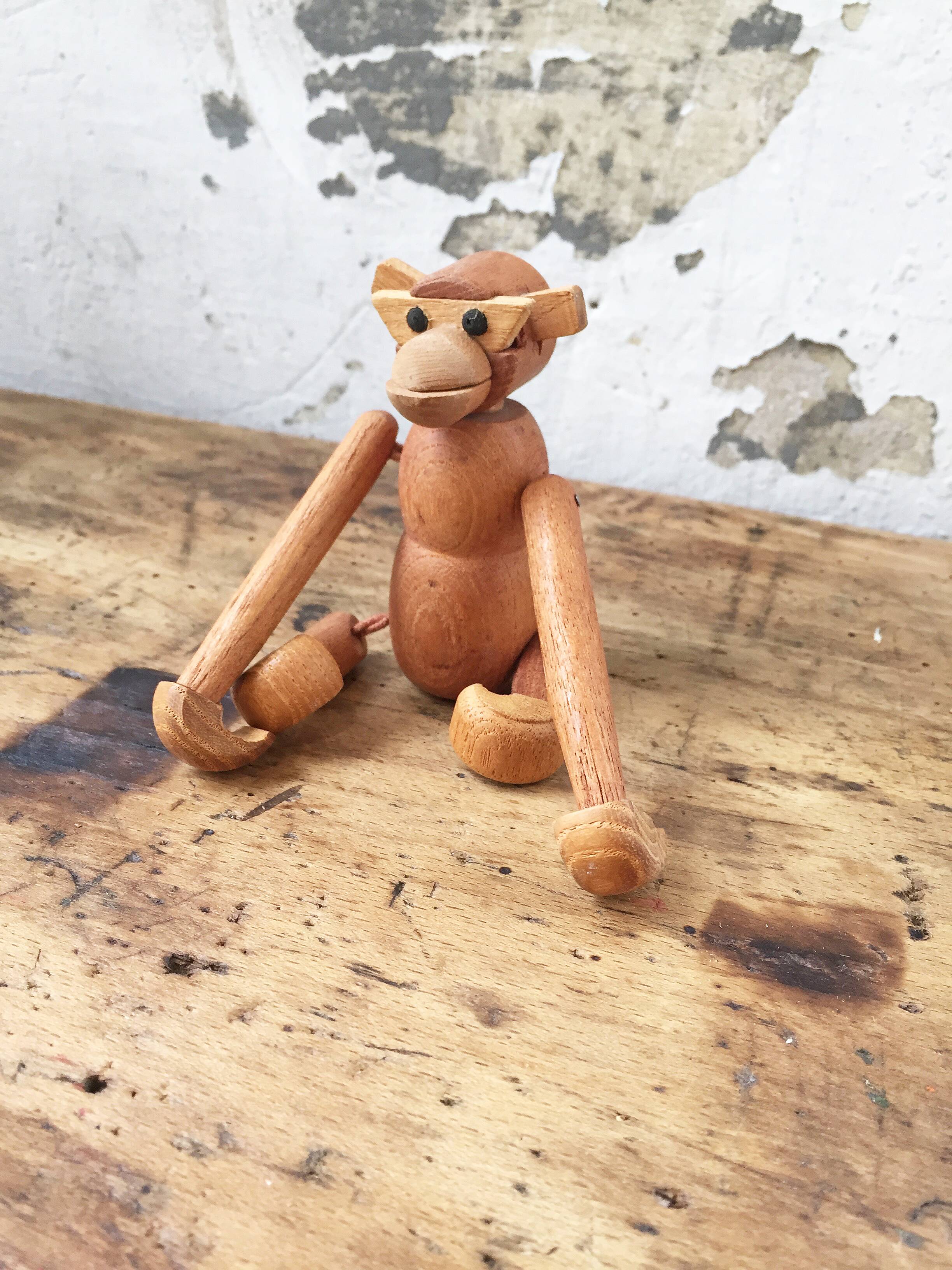 Monkey Zoo Line wood vintage